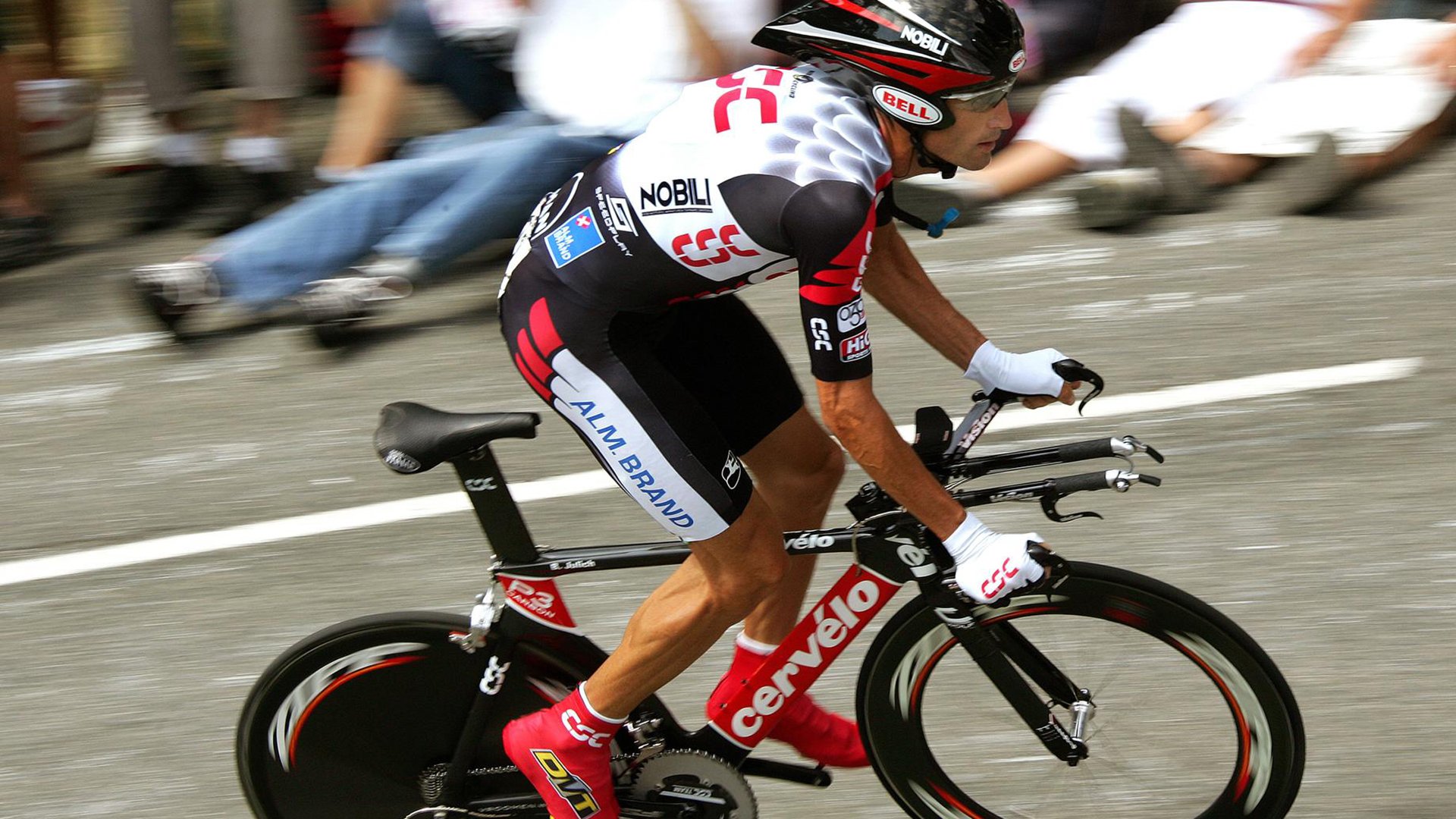 世界短跑锦标赛,极速冲刺撼动全场,世界短跑冠军的速度是多少