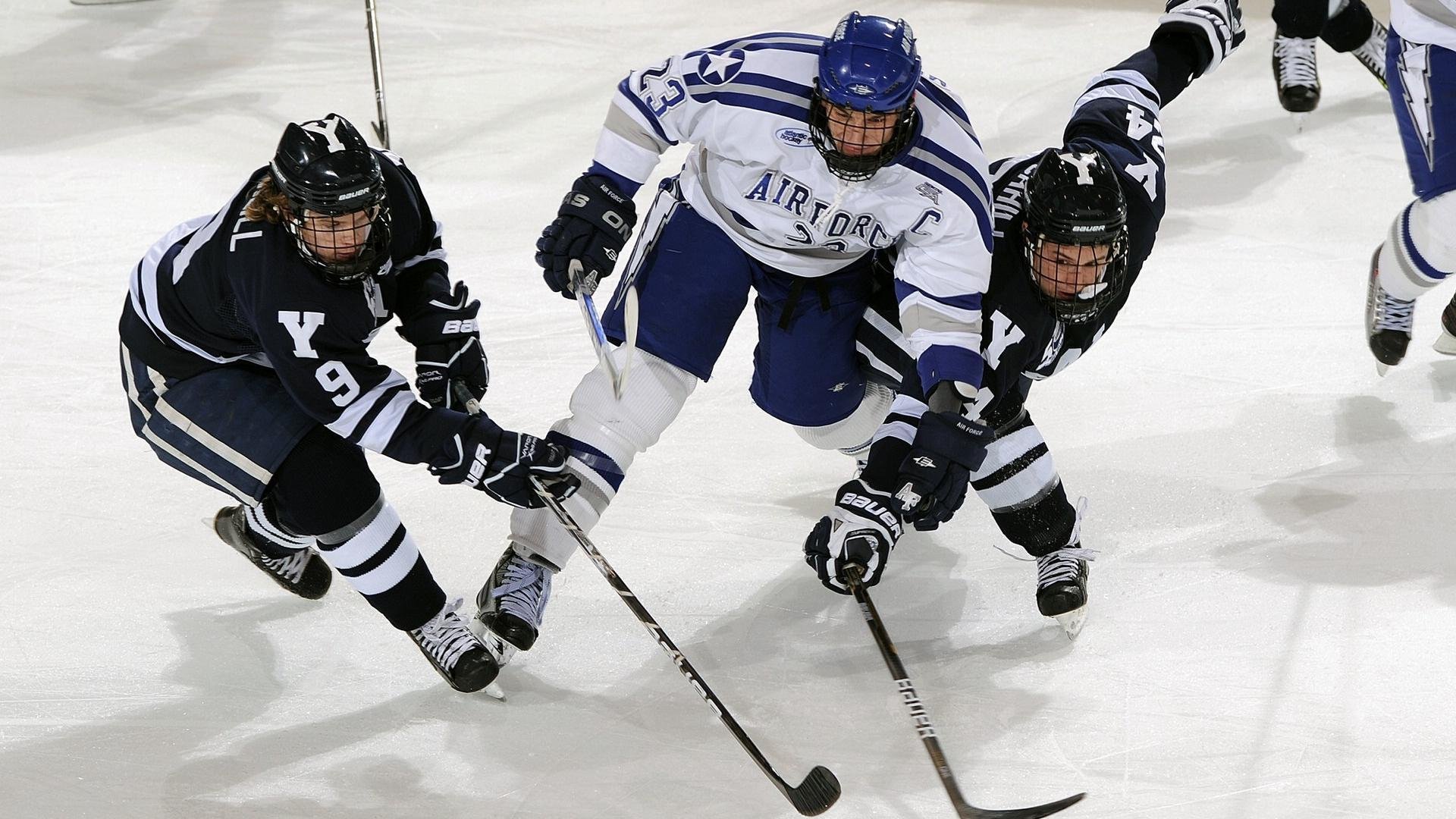 爱游戏在线登录入口-史上最“燃”的季后赛夜战，你看过哪一场？，季后赛战果